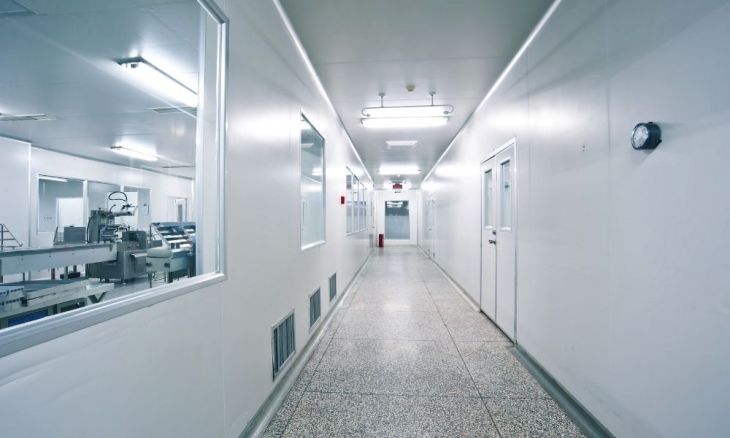 Factors That Contribute to Cleanroom Contamination