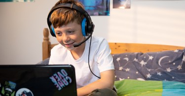 How to Protect Kids Against the Dangers of Gaming Chat Rooms?