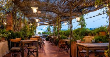 Improving Ambience in Outdoor Dining Areas: What To Do